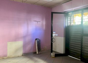 WhatsApp Image 2025-10-27 at 11.12.30.jpeg - Locale Commerciale Via Corbinaie, Scandicci - foto 5