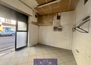 WhatsApp Image 2025-10-27 at 11.12.31 (4).jpeg - Locale Commerciale Via Corbinaie, Scandicci - foto 9