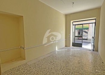 locale commerciale - Locale Commerciale Via Labiena 47, Laveno-Mombello - foto 7