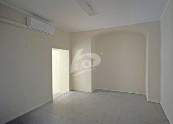 loc gestionale - Locale Commerciale Via Labiena 47, Laveno-Mombello - foto 13