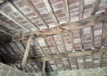 interno annesso 1.jpeg - Rustico Località Le Fonti, Civitella Paganico - foto 7