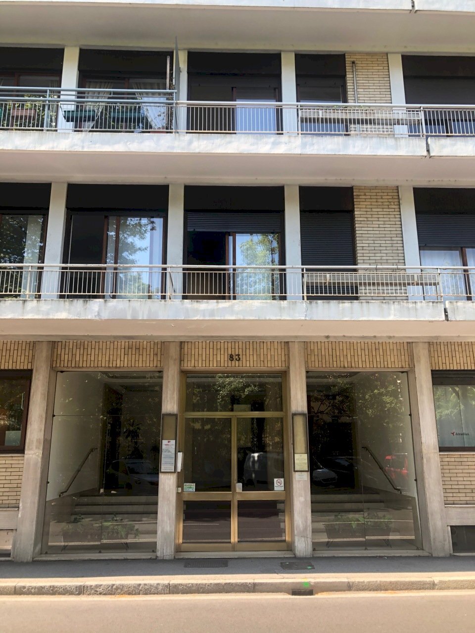 Stabile ingresso condominio - Quadrilocale Viale Varese 81, Como - foto 3