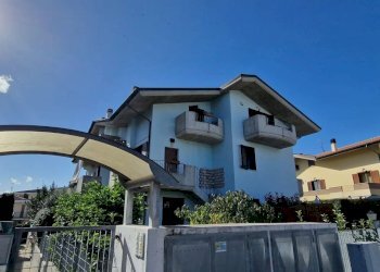 Appartamento Città Sant'Angelo - foto 5