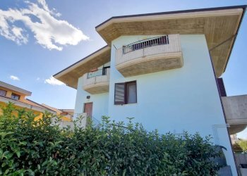 Appartamento Città Sant'Angelo - foto 7