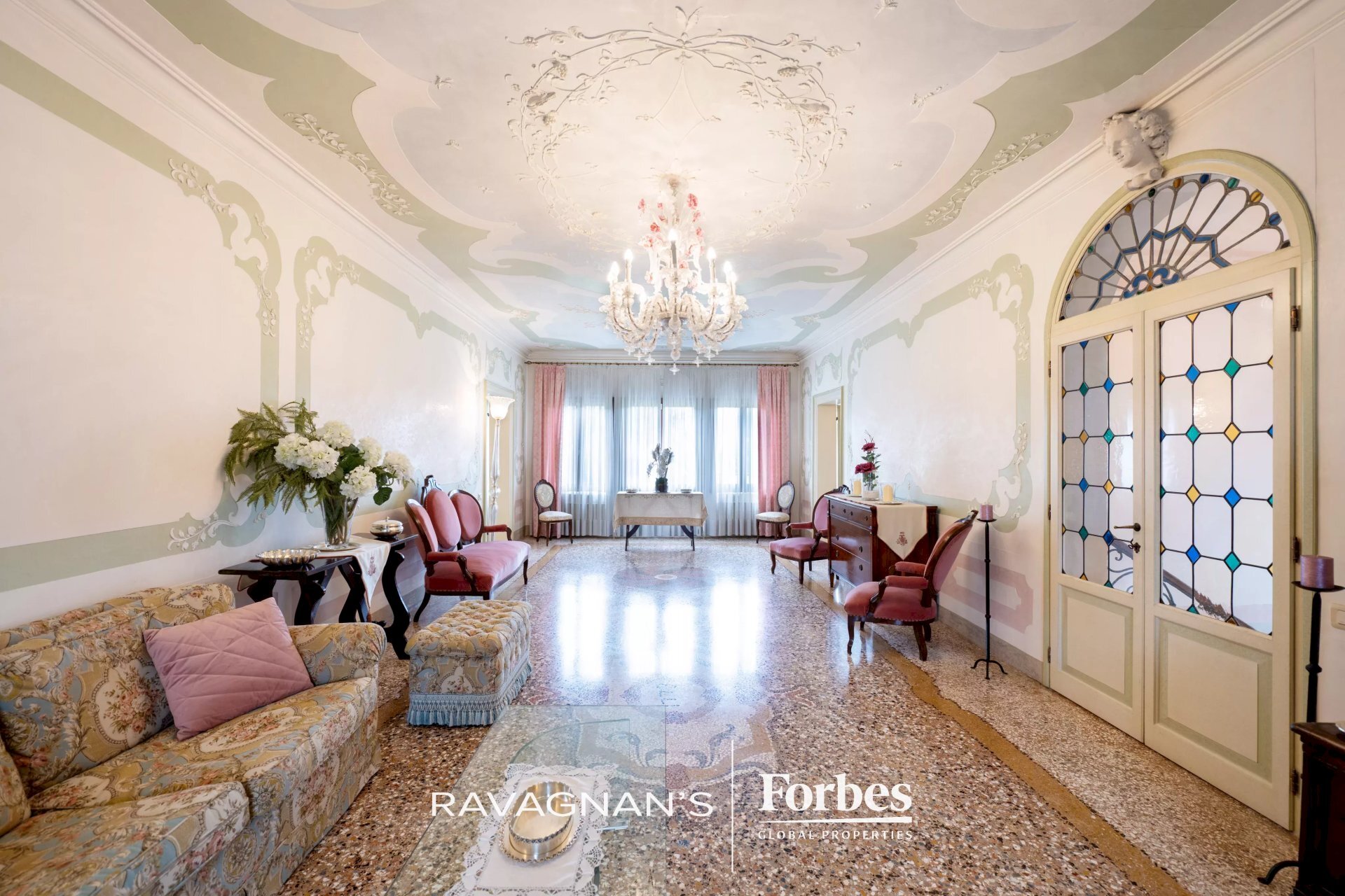 Apartment in Villa Treviso - photo 1