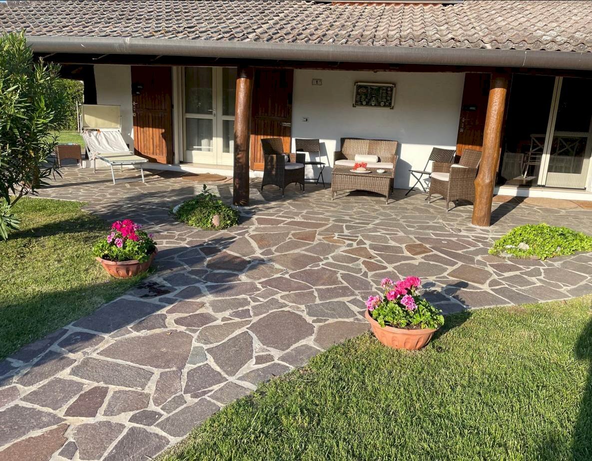 Villa Rosolina - photo 2