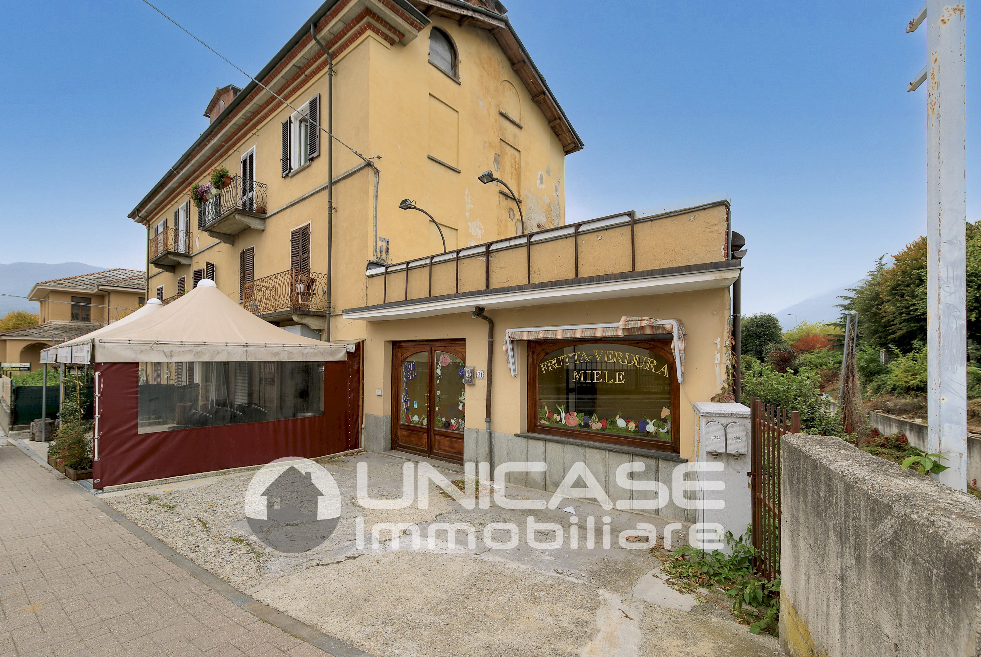 Locale Commerciale via Gianavello, 31, Luserna San Giovanni - foto 2