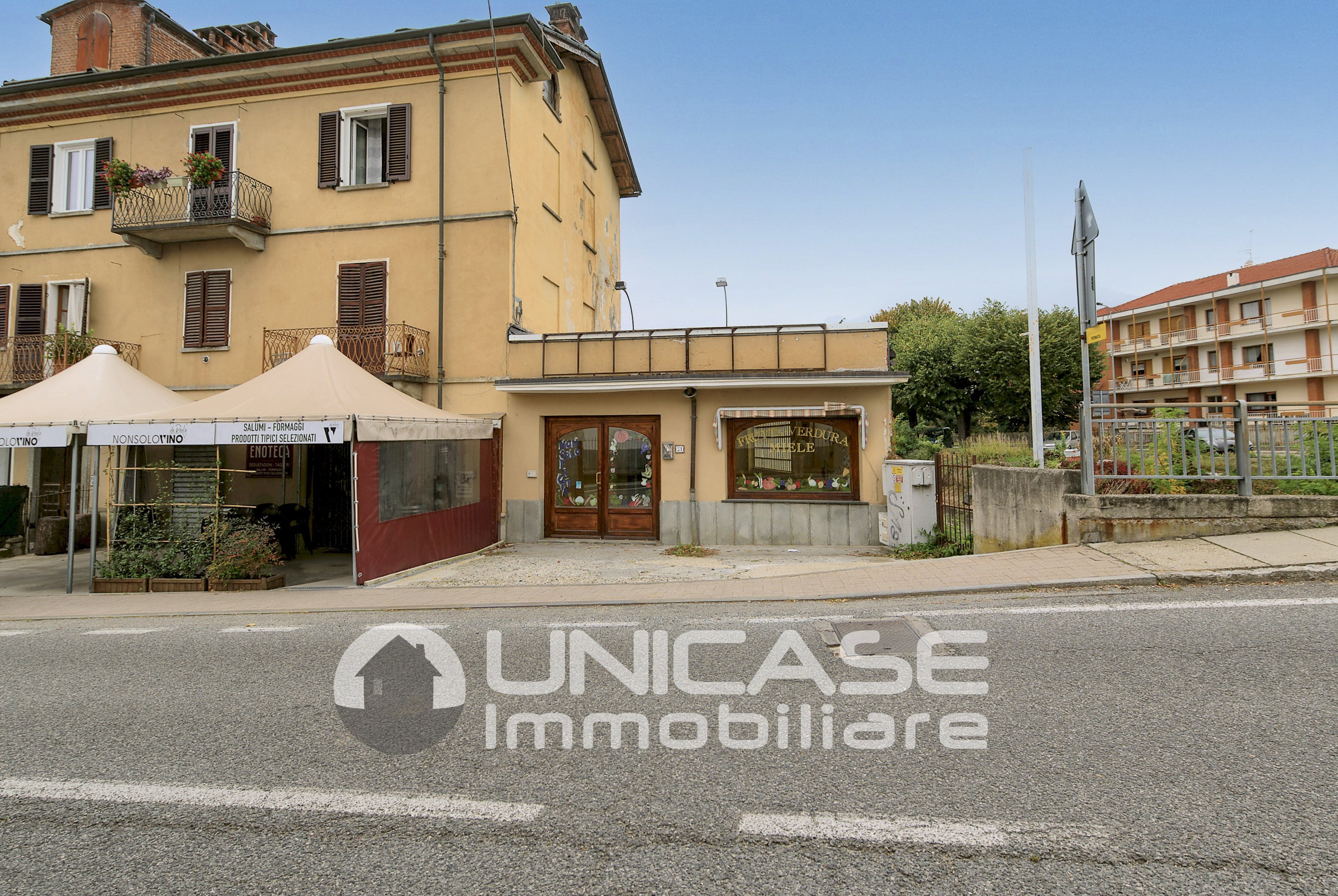 Locale Commerciale via Gianavello, 31, Luserna San Giovanni - foto 3