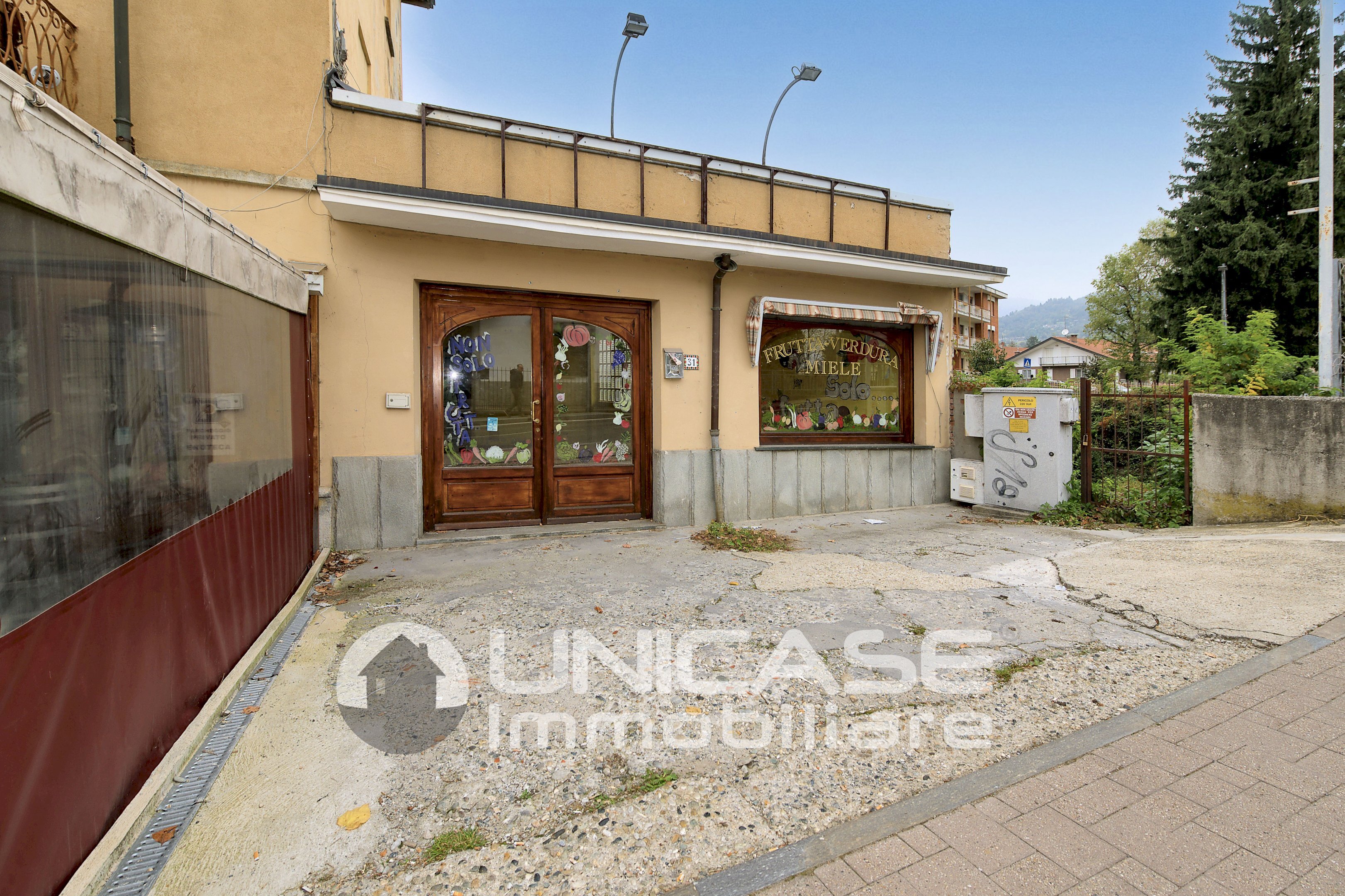 Locale Commerciale via G. Gianavello, 31, Luserna San Giovanni - foto 2