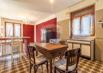 Villa Via Bozzalla, 22 
 Pollone, Pollone - foto 17