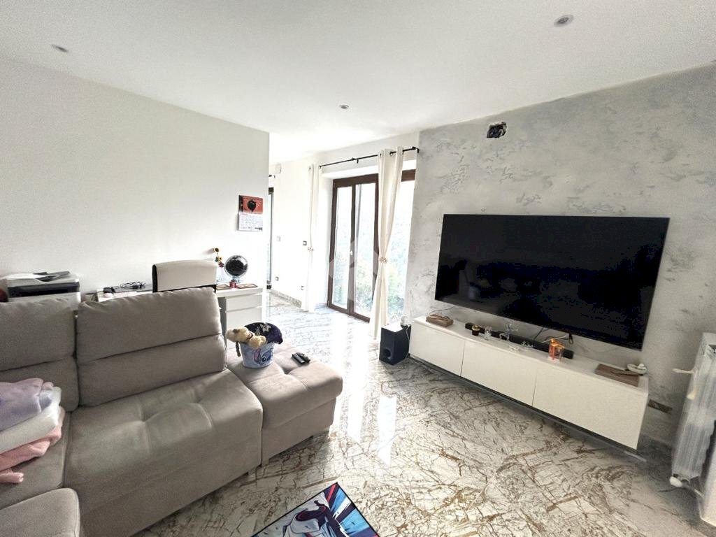 Trilocale Via Pernecco Superiore, Serra Riccò - foto 1