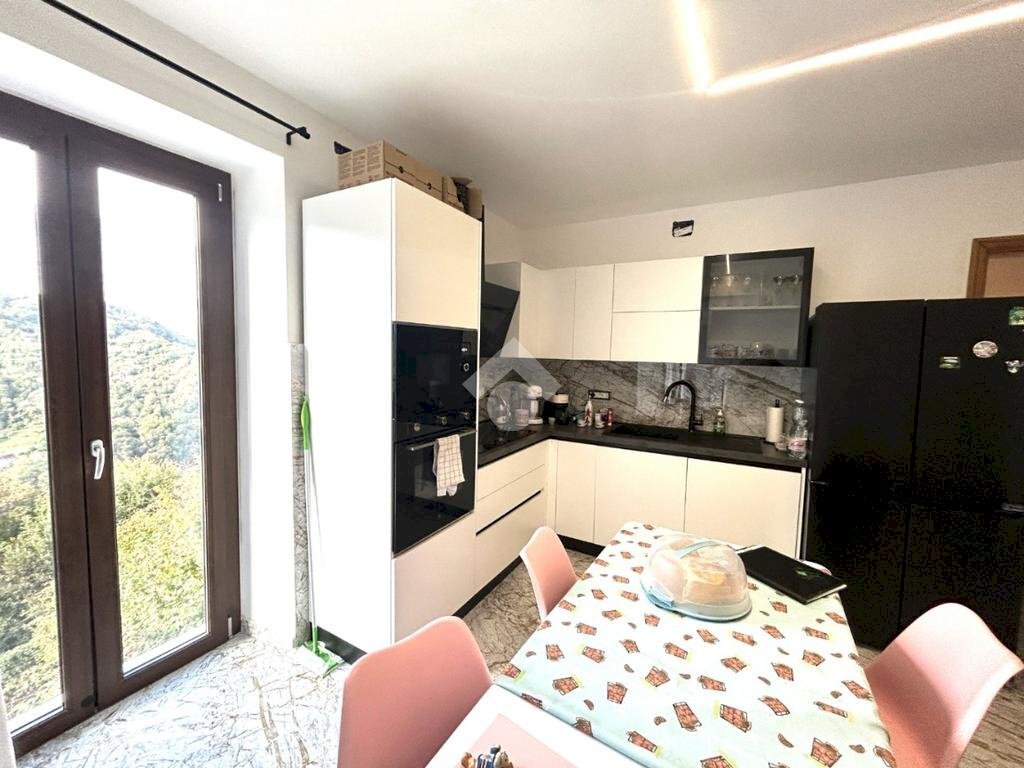 Trilocale Via Pernecco Superiore, Serra Riccò - foto 2