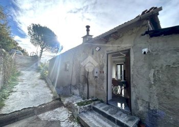 Trilocale Via Pernecco Superiore, Serra Riccò - foto 17