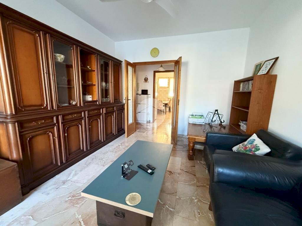 Appartamento Viale Papa Giovanni XXIII, Ivrea - foto 3