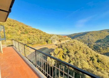 Four-room apartment Viale kennedy, Pietrabruna - photo 1