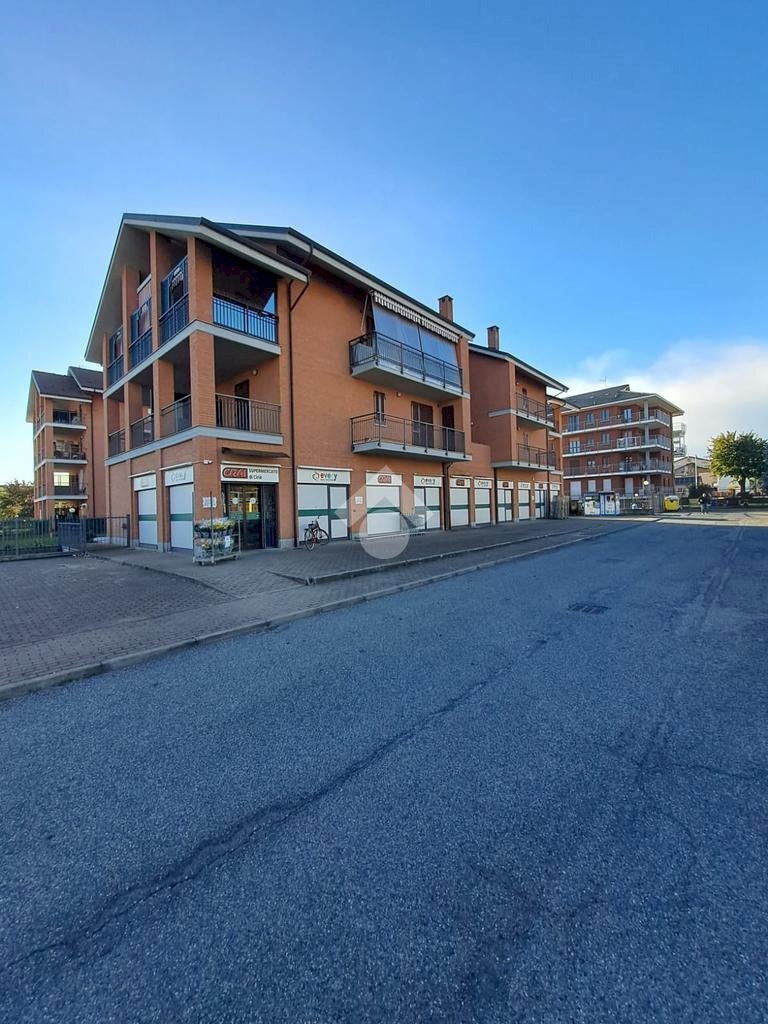 Two-room apartment Via lanzo, Ciriè - photo 1