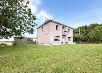 Villa Via Provinciale Superiore, Molinella - photo 1