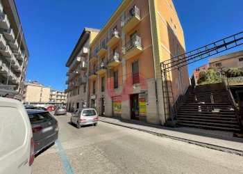 Foto 12 - Commercial Premises Via Ennio Goduti, Benevento - photo 12