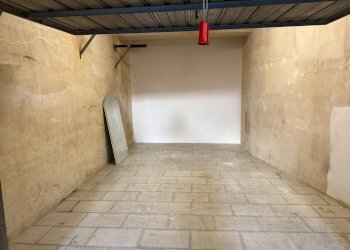 Foto 2 - Box Via Padre Abatangelo
 
21, Massafra - foto 2