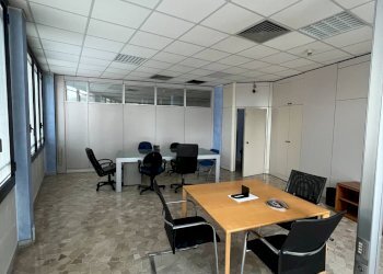 Foto 7 - Ufficio via Sant'antonio
 
2, Gallarate - foto 7