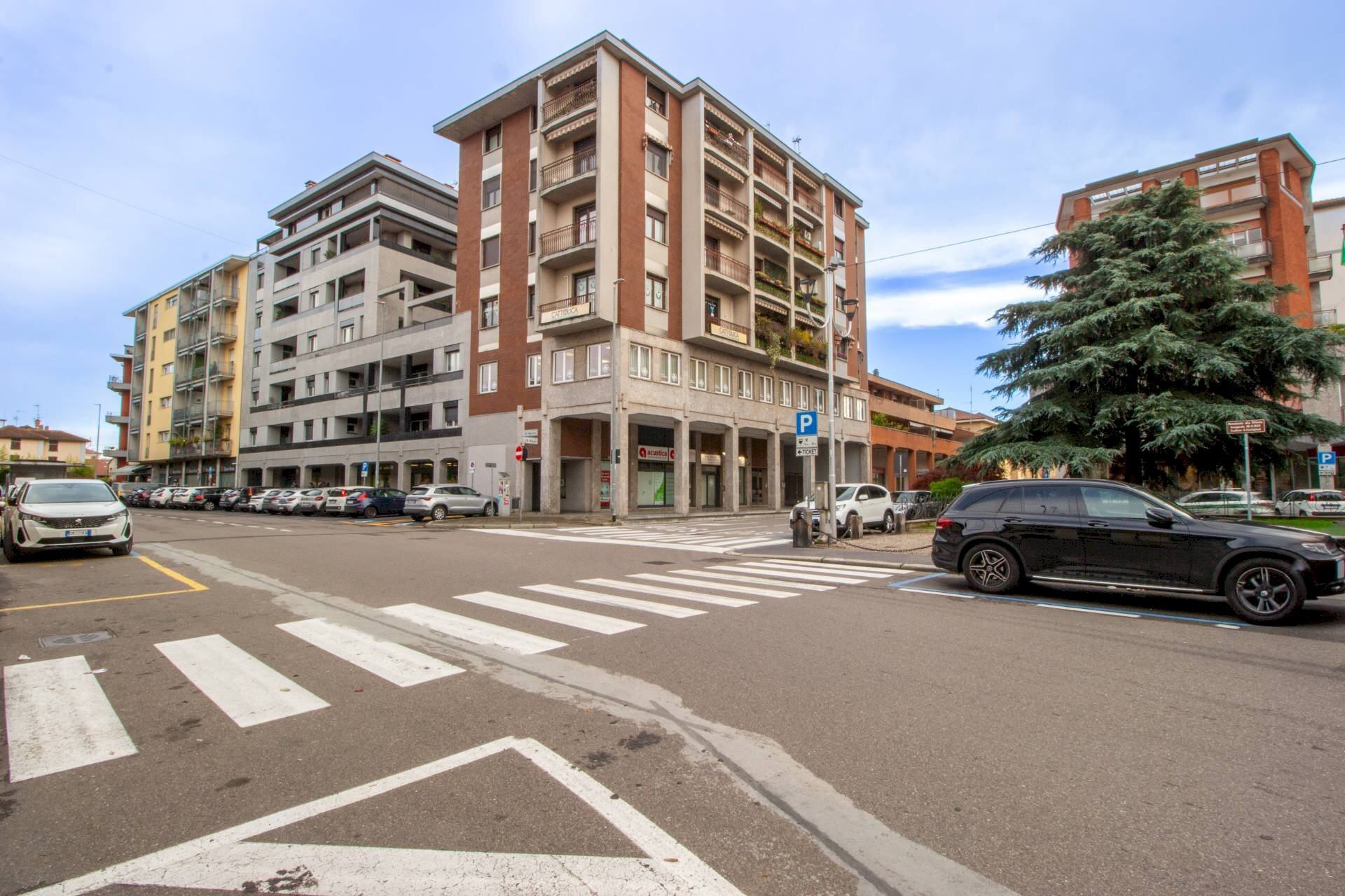 Foto 2 - Ufficio Piazza Vittorio Veneto
 
4, Magenta - foto 2