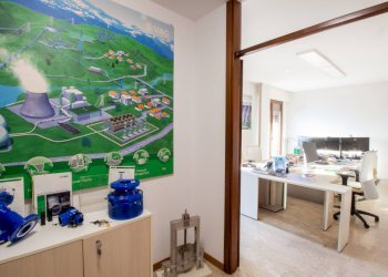 Foto 3 - Ufficio Piazza Vittorio Veneto
 
4, Magenta - foto 3