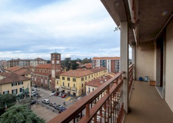 Foto 10 - Ufficio Piazza Vittorio Veneto
 
4, Magenta - foto 10