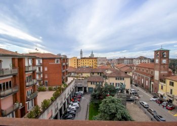 Foto 11 - Ufficio Piazza Vittorio Veneto
 
4, Magenta - foto 11