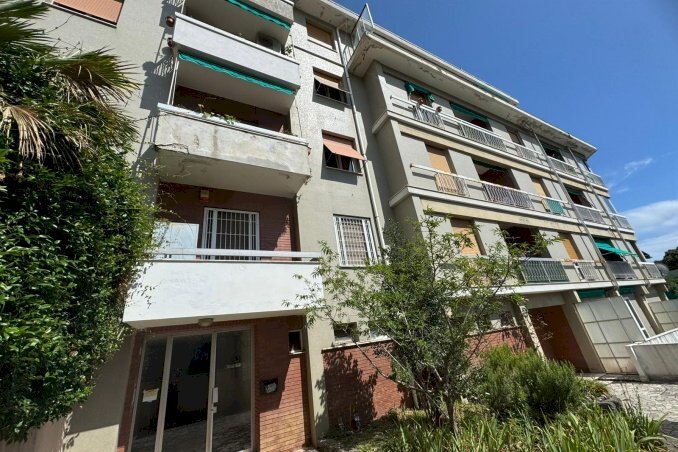 Four-room apartment Savona, Savona (neighborhood Villapiana) - photo 1