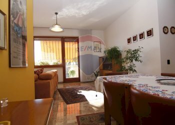 Sala da pranzo - Trilocale via carcano
 
2, Varese - foto 5