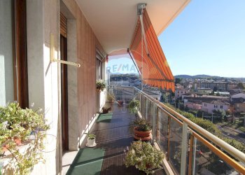 Balcone - Trilocale via carcano
 
2, Varese - foto 9