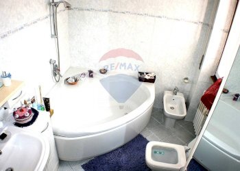 Bagno - Trilocale via carcano
 
2, Varese - foto 23