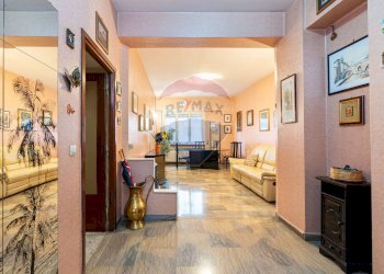 Soggiorno - Quadrilocale Via Dei Papareschi
 
23, Roma - foto 6