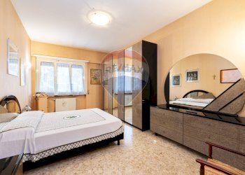 Camera / camera da letto - Quadrilocale Via Dei Papareschi
 
23, Roma - foto 12