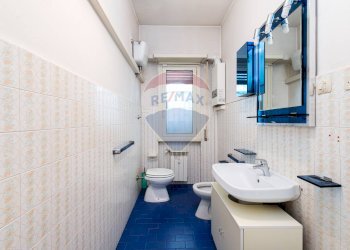 Bagno - Quadrilocale Via Dei Papareschi
 
23, Roma - foto 15