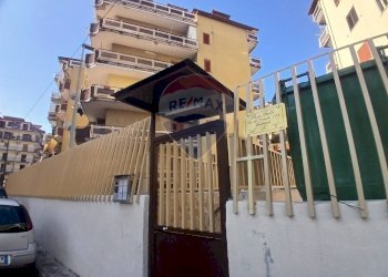 Edificio all\'aperto - Quadrilocale VIA ARMANDO VIRNICCHI
 
156, Casalnuovo di Napoli - foto 4