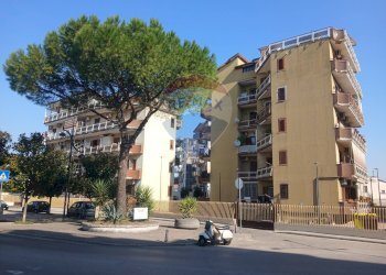 Edificio all\'aperto - Quadrilocale VIA ARMANDO VIRNICCHI
 
156, Casalnuovo di Napoli - foto 1