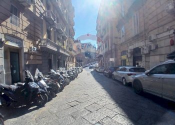 Edificio all\'aperto - Monolocale VIA MARTUCCI
 
38, Napoli - foto 1