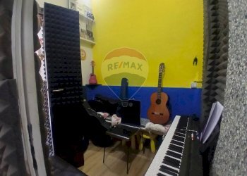 Camera / camera da letto - Monolocale VIA MARTUCCI
 
38, Napoli - foto 8