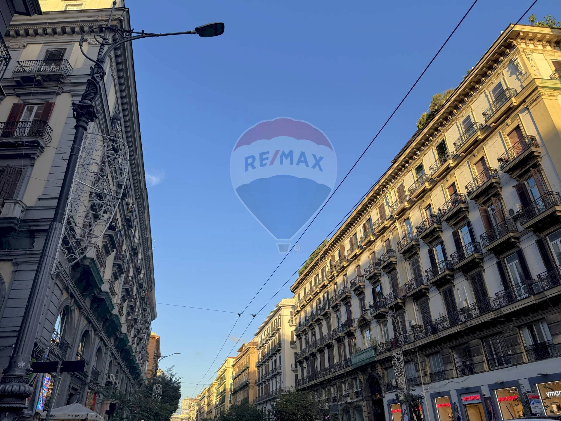 Edificio all\'aperto - Attività Commerciale Corso Umberto I, Napoli - foto 2