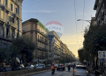 Edificio all\'aperto - Attività Commerciale Corso Umberto I, Napoli - foto 8