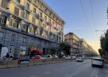 Edificio all\'aperto - Attività Commerciale Corso Umberto I, Napoli - foto 10