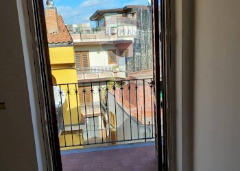 Balcone - Quadrilocale Via Scale Sant'Anna
 
70, Aci Catena - foto 7