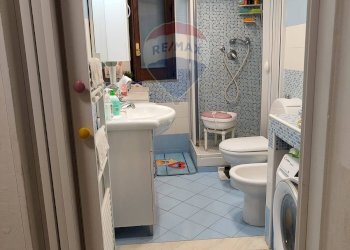 Bagno - Quadrilocale Via Scale Sant'Anna
 
70, Aci Catena - foto 24