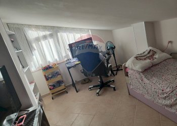 Camera / camera da letto - Quadrilocale Via Scale Sant'Anna
 
70, Aci Catena - foto 33