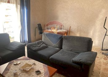 Sala da pranzo - Appartamento Viale Delle Medaglie D'oro
 
6/G, Catania - foto 5