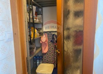 Dispensa di stoccaggio - Appartamento Viale Delle Medaglie D'oro
 
6/G, Catania - foto 11