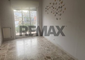Stanza vuota - Appartamento Viale Delle Medaglie D'oro
 
6/G, Catania - foto 35