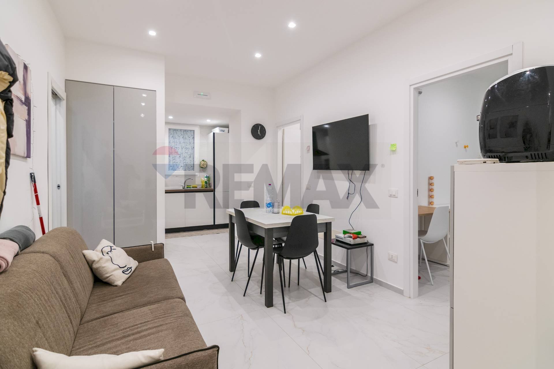 Sala da pranzo - Quadrilocale Via Asilo Sant'agata
74, Catania - foto 2