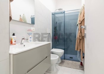 Bagno - Quadrilocale Via Asilo Sant'agata
 
74, Catania - foto 7